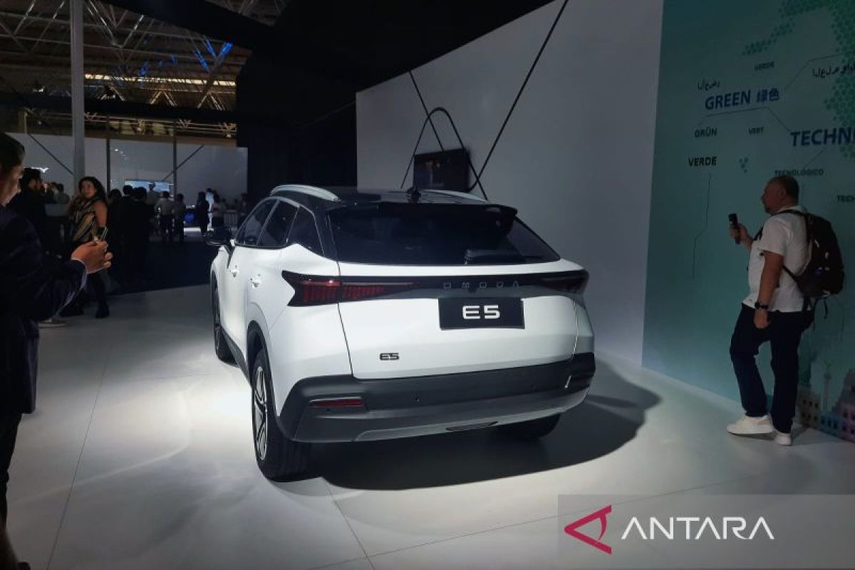 Menguji coba Chery Omoda 5 EV dan juga juga mengenal “dalemannya”